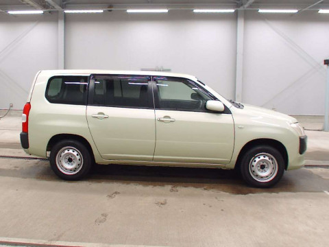 2015 Toyota Succeed NCP165V[2]