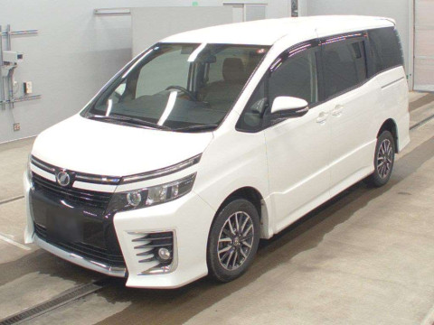 2014 Toyota Voxy ZRR85W[0]