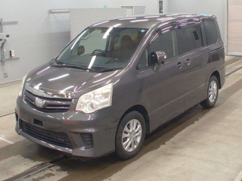 2011 Toyota Noah ZRR75W[0]