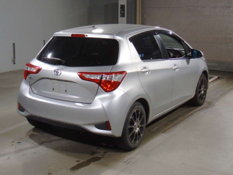 2017 Toyota Vitz NSP130[1]