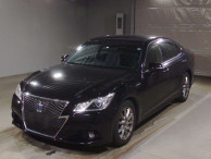 2014 Toyota Crown Hybrid