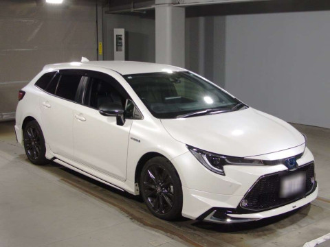 2020 Toyota Corolla Touring Wagon ZWE211W[2]