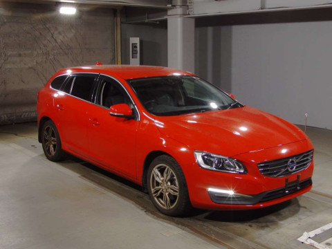 2018 Volvo V60 FD4204T[2]