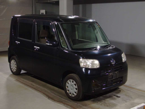 2010 Daihatsu Tanto L375S[2]