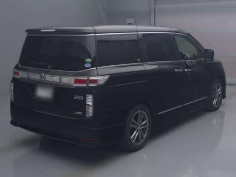 2013 Nissan Elgrand TNE52[1]