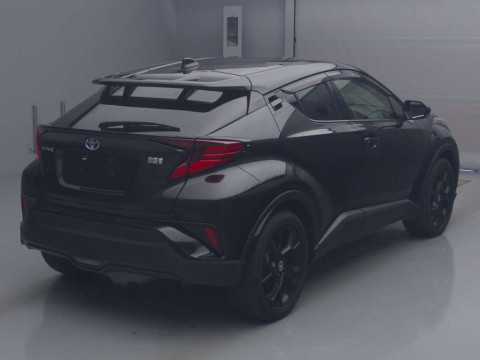 2022 Toyota C-HR ZYX11[1]