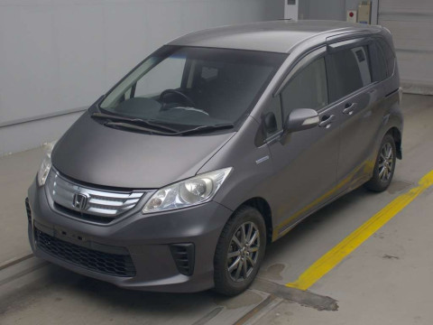 2013 Honda Freed hybrid GP3[0]