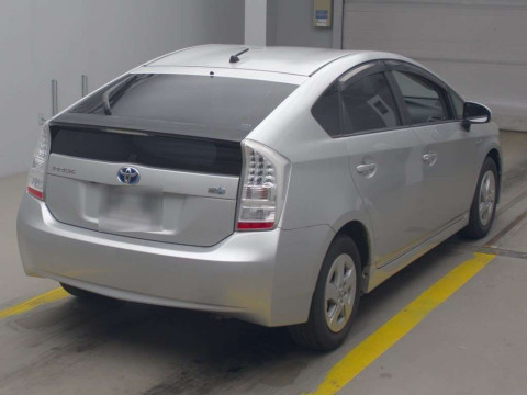 2009 Toyota Prius ZVW30[1]