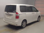 2010 Toyota Noah