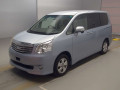 2010 Toyota Noah