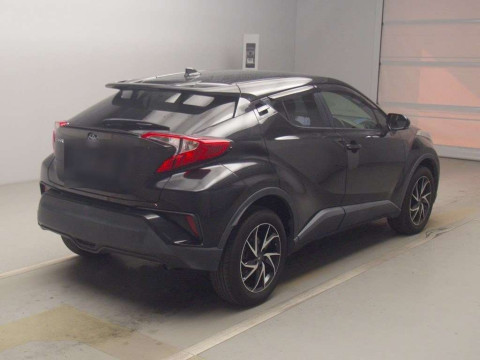 2018 Toyota C-HR NGX50[1]