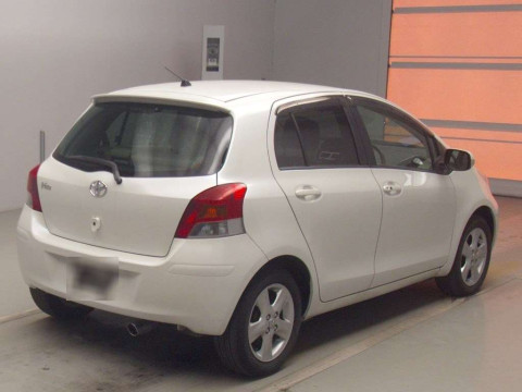 2010 Toyota Vitz SCP90[1]