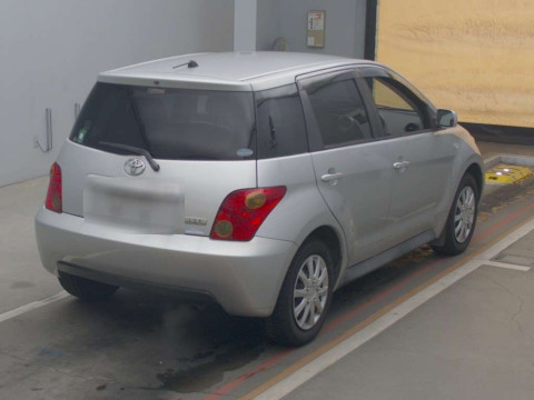 2002 Toyota IST NCP60[1]