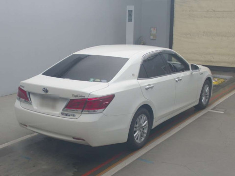 2014 Toyota Crown Hybrid AWS210[1]