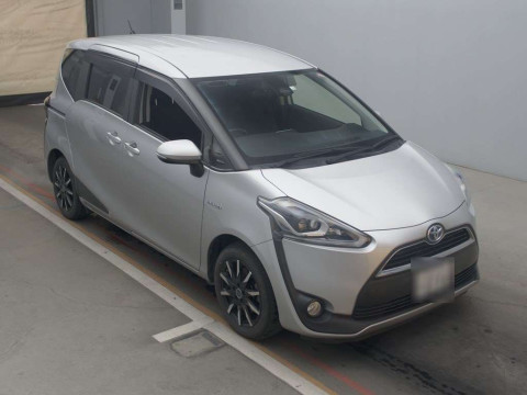 2016 Toyota Sienta NHP170G[2]