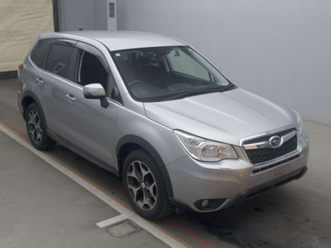 2014 Subaru Forester SJ5[2]