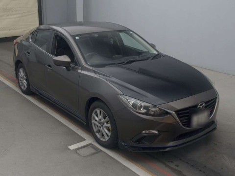 2013 Mazda Axela BM5FP[2]