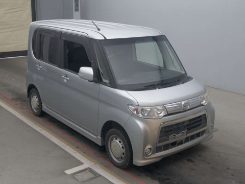 2011 Daihatsu Tanto Custom L375S[2]