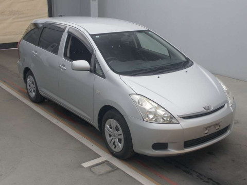 2003 Toyota Wish ANE10G[2]