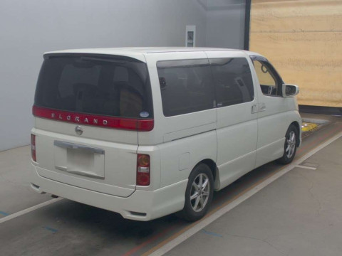 2005 Nissan Elgrand ME51[1]