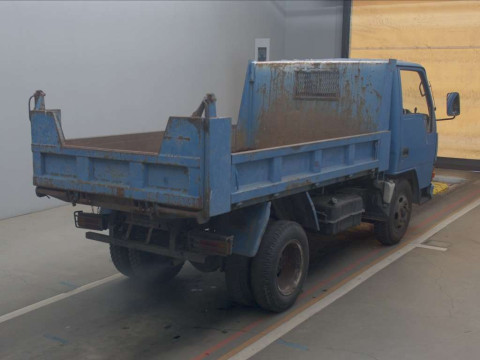 1990 Mitsubishi Fuso Canter FE317BD[1]