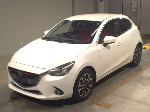 2015 Mazda Demio DJ5FS[0]