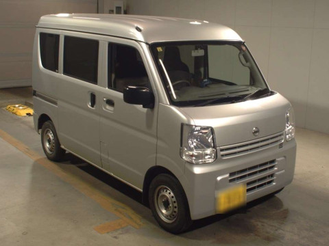 2021 Nissan NV100 Clipper DR17V[2]