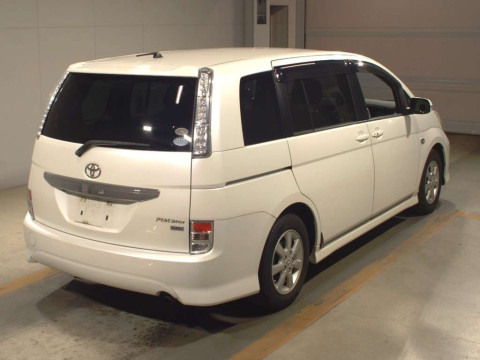 2012 Toyota Isis ZGM10W[1]