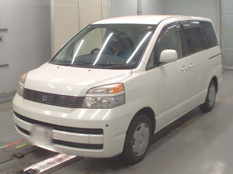 2004 Toyota Voxy AZR60G[0]