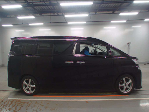 2015 Toyota Vellfire AGH30W[2]