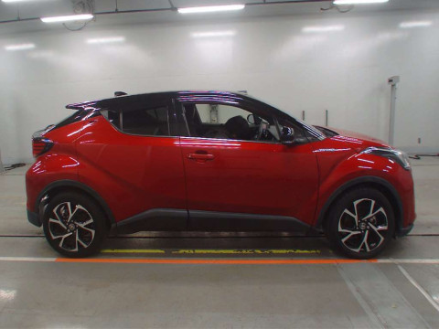 2019 Toyota C-HR ZYX11[2]