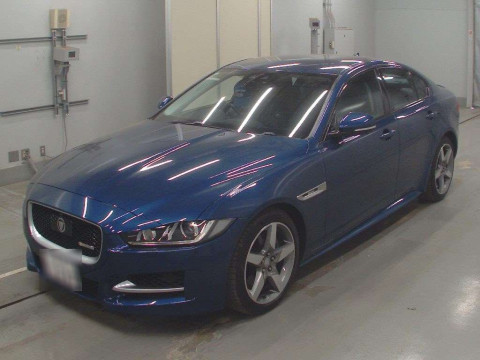 2017 Jaguar XE JA2NA[0]