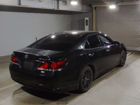 2015 Toyota Crown Hybrid AWS210[1]