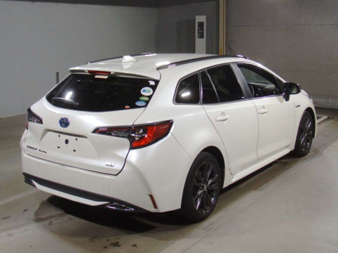 2020 Toyota Corolla Touring Wagon ZWE211W[1]