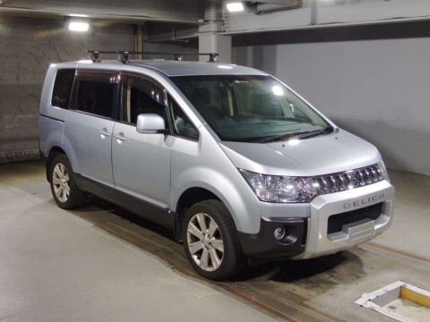 2014 Mitsubishi Delica D5 CV1W[2]