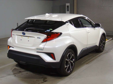 2020 Toyota C-HR ZYX11[1]