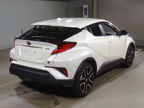 2021 Toyota C-HR ZYX11[1]