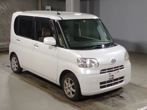 2012 Daihatsu Tanto L375S[2]