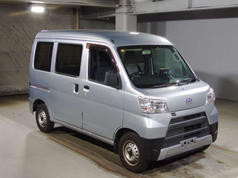 2017 Toyota Pixis Van S321M[2]