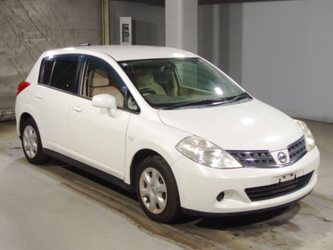 2010 Nissan Tiida C11[2]