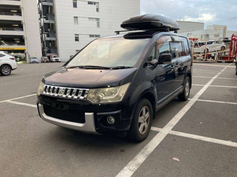 2012 Mitsubishi Delica D5 CV2W[0]