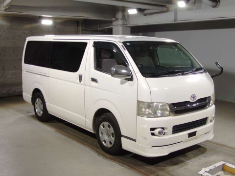 2009 Toyota Regiusace Van TRH200V[2]