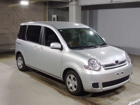 2009 Toyota Sienta NCP81G[2]