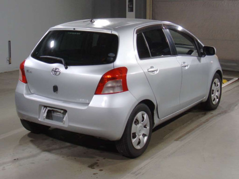 2005 Toyota Vitz SCP90[1]