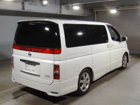 2005 Nissan Elgrand ME51[1]