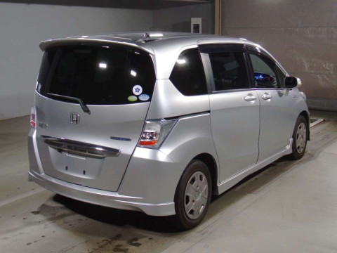 2012 Honda Freed hybrid GP3[1]