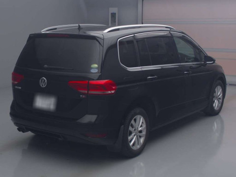 2017 Volkswagen Golf Touran 1TCZD[1]