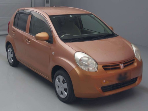 2010 Toyota Passo NGC30[2]