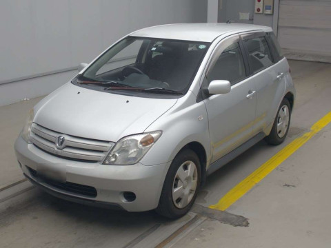 2002 Toyota IST NCP60[0]