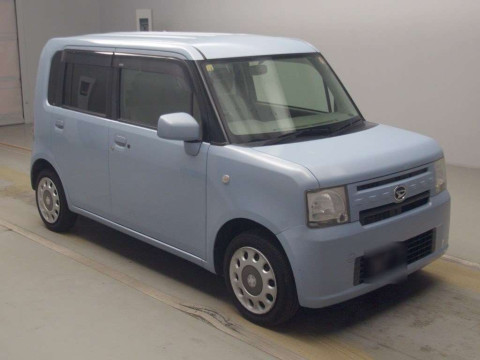 2016 Daihatsu Move Conte L575S[2]